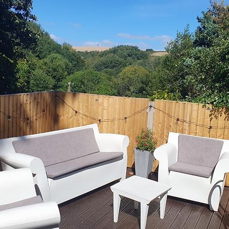 Bijou Coastal Apartment In Polperro With Hot Tub Onsite Parking Downhill Walk To Village Екстер'єр фото