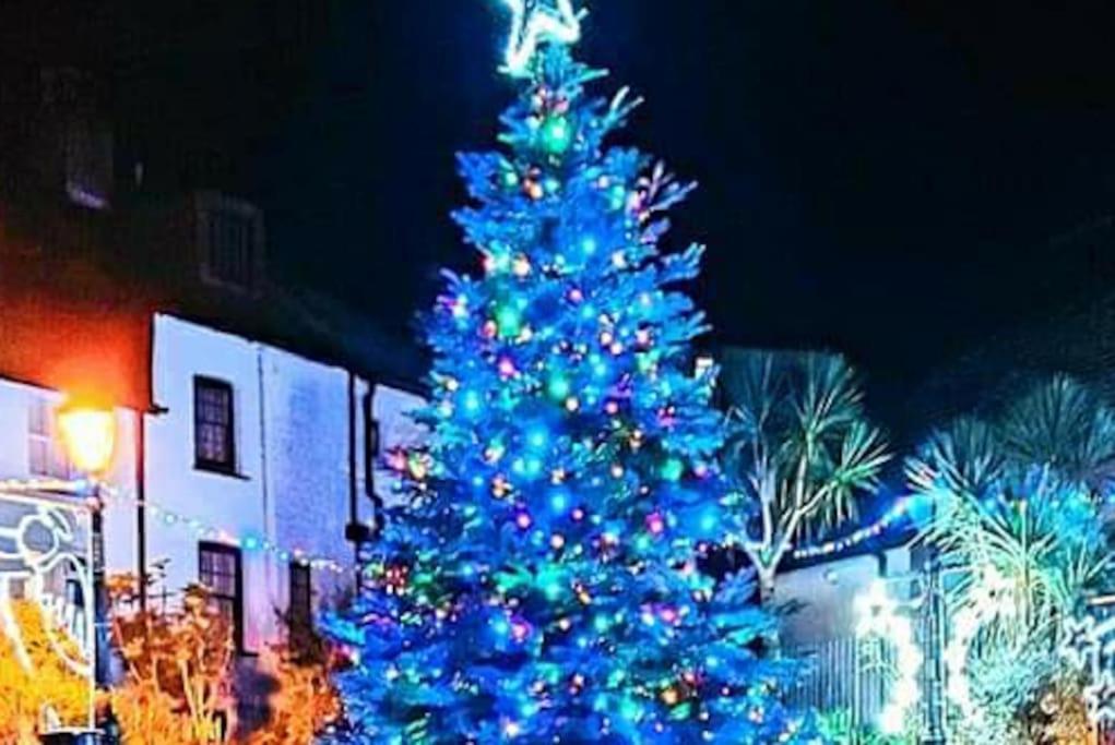 Bijou Coastal Apartment In Polperro With Hot Tub Onsite Parking Downhill Walk To Village Екстер'єр фото