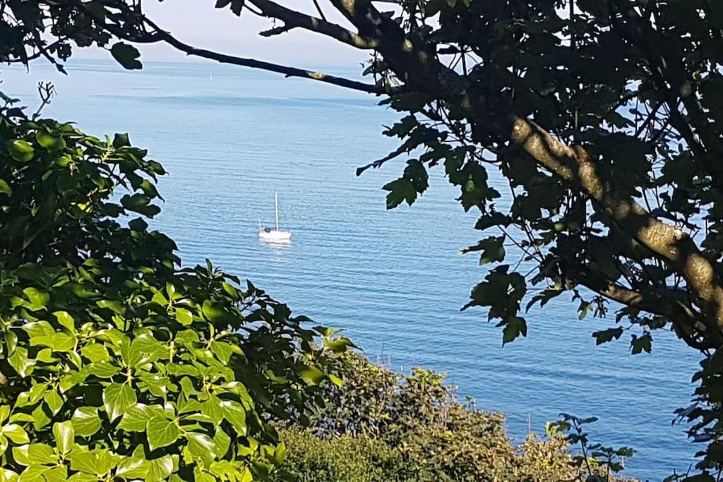 Bijou Coastal Apartment In Polperro With Hot Tub Onsite Parking Downhill Walk To Village Екстер'єр фото