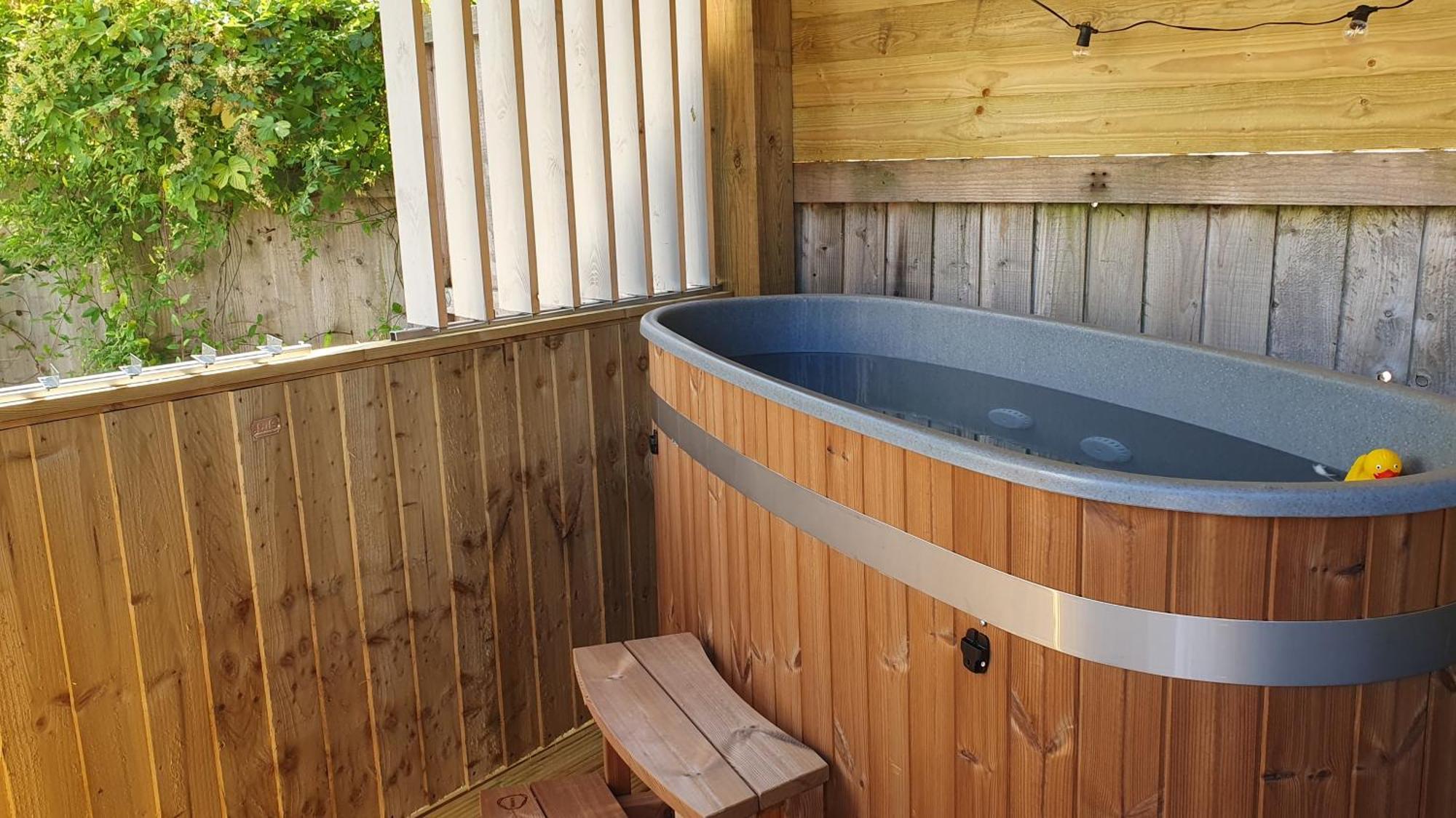 Bijou Coastal Apartment In Polperro With Hot Tub Onsite Parking Downhill Walk To Village Екстер'єр фото
